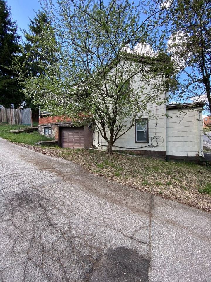 388 Republic St - Photo 4 of 28