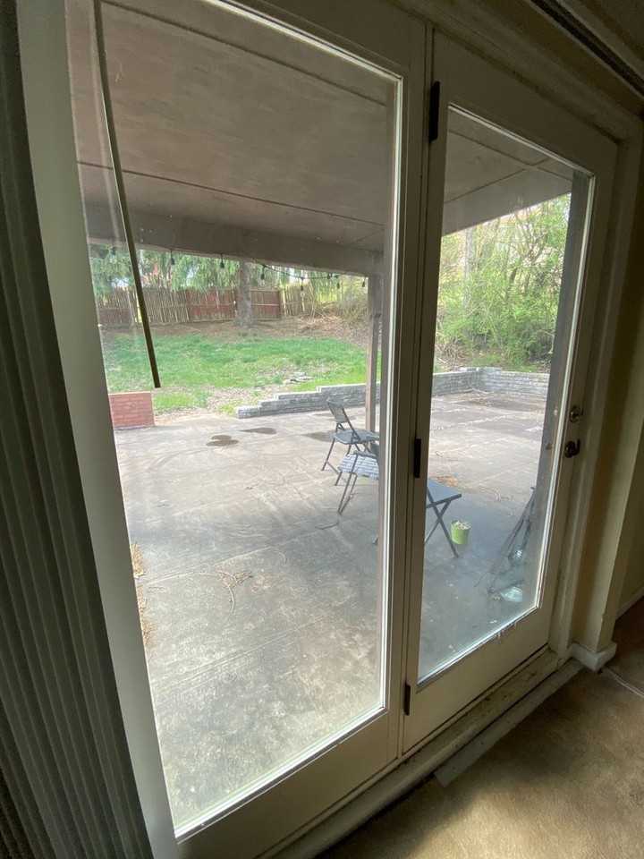 388 Republic St - Photo 7 of 28