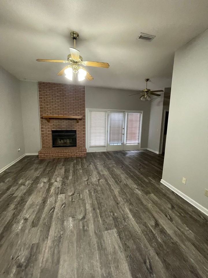 37 Ashley Ln - Photo 7 of 35