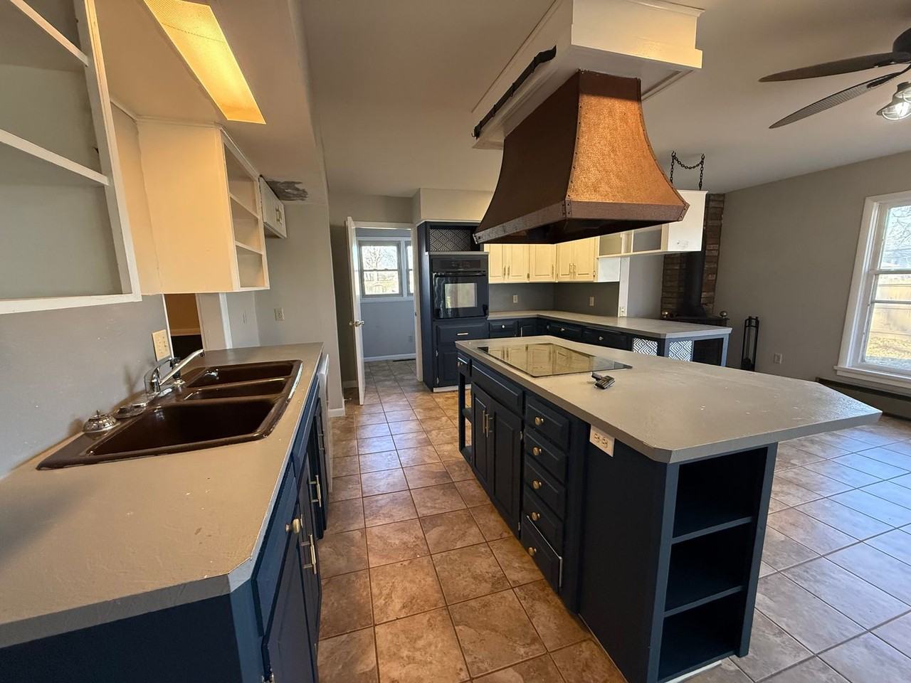 2343 E Latoka St - Photo 5 of 18