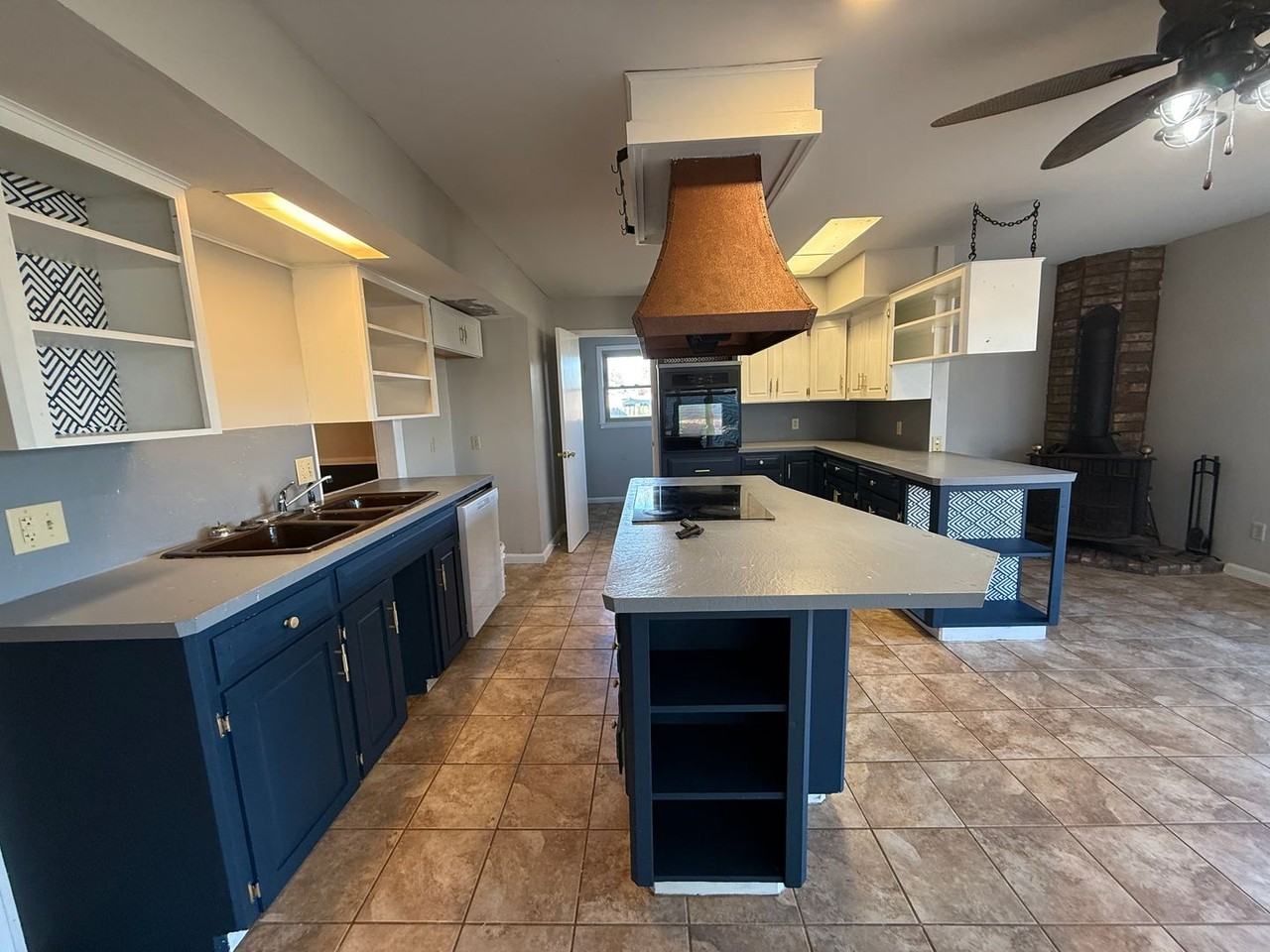 2343 E Latoka St - Photo 7 of 18