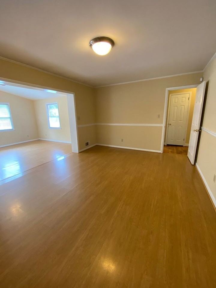 2161 Daniells Bridge Rd - Photo 4 of 13