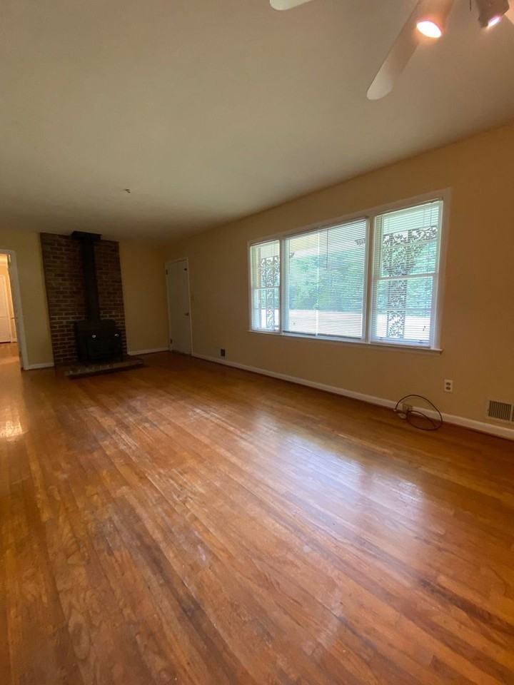 2161 Daniells Bridge Rd - Photo 6 of 13