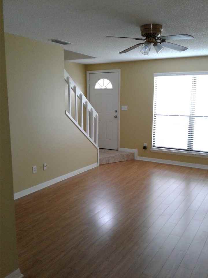 607 Casa Park Ct E #E - Photo 3 of 14