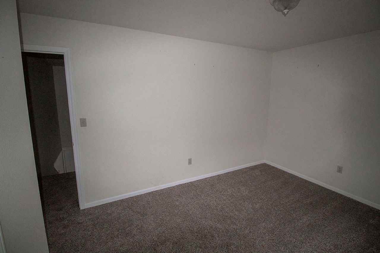 1408 Godas Dr - Photo 7 of 27