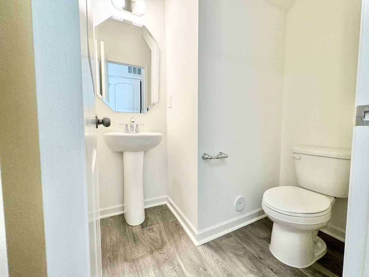 7020 Duncan Acres Dr - Photo 6 of 13