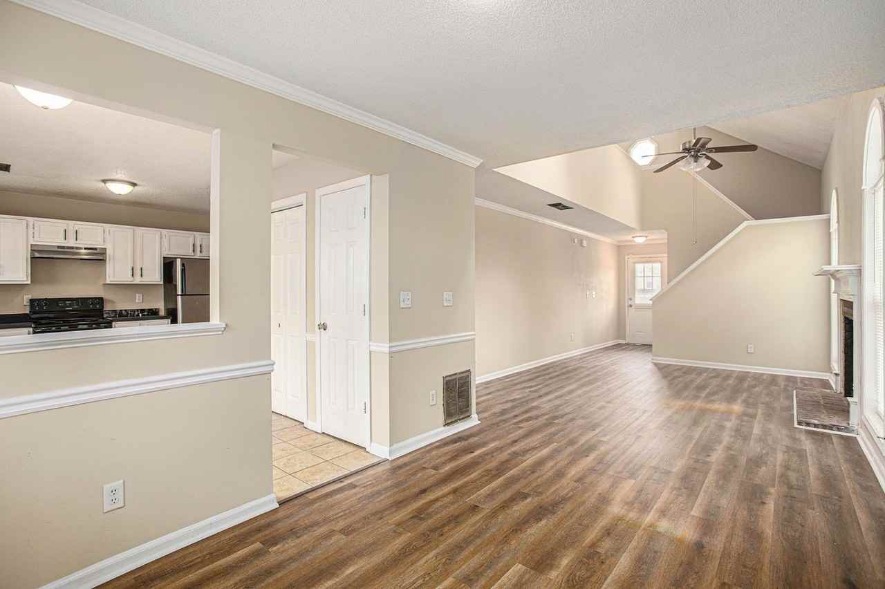 6592 Anson Ct - Photo 6 of 18