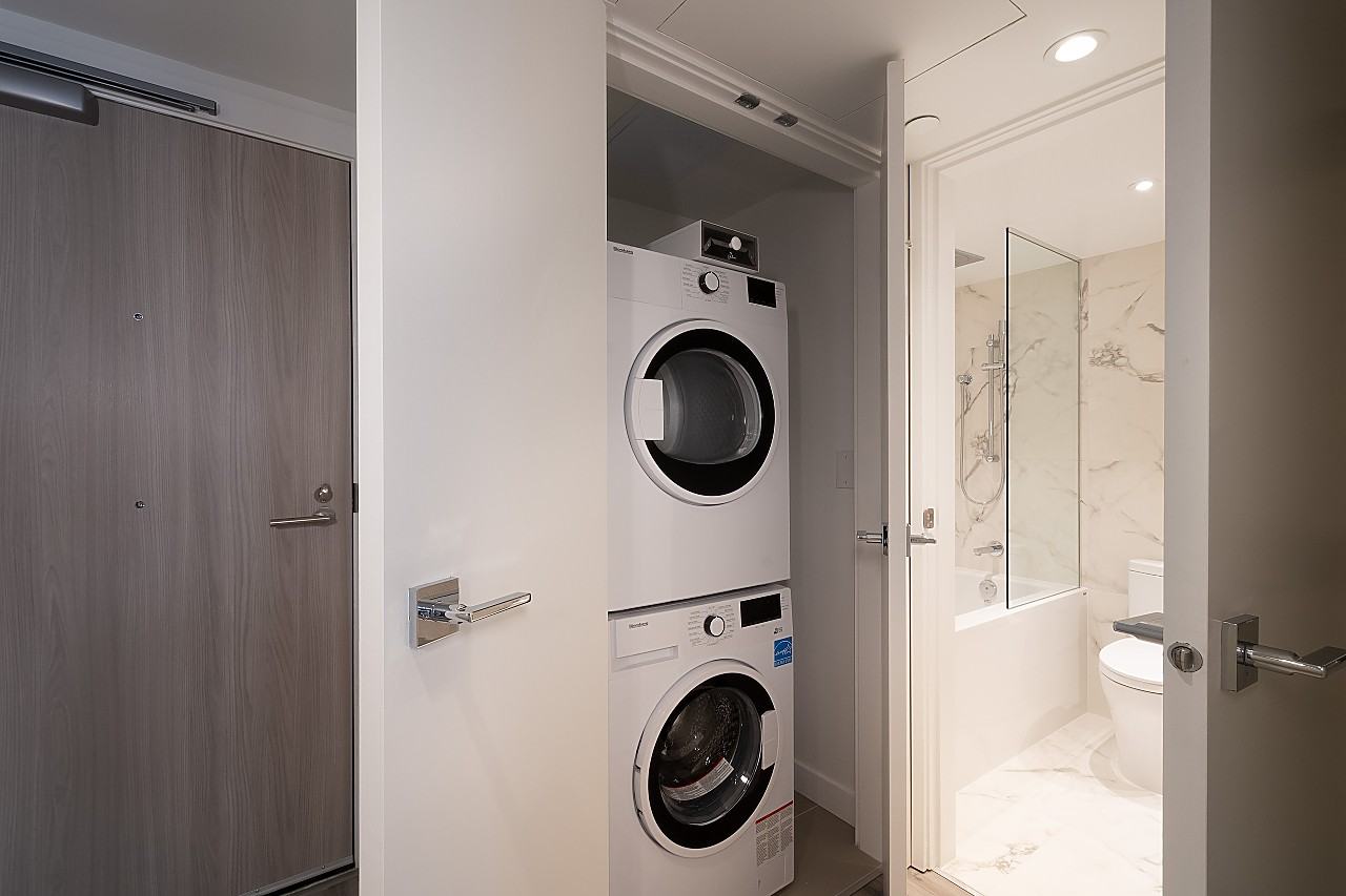 1107 Richards Street #1104 - Photo 7 of 17