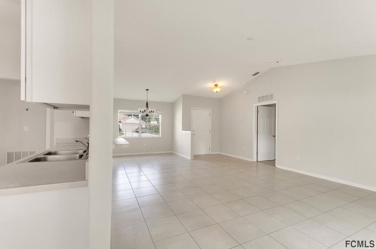 10 Sea Beacon Pl - Photo 4 of 16