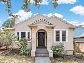 2517 Ne 65th St - Photo 1 of 1