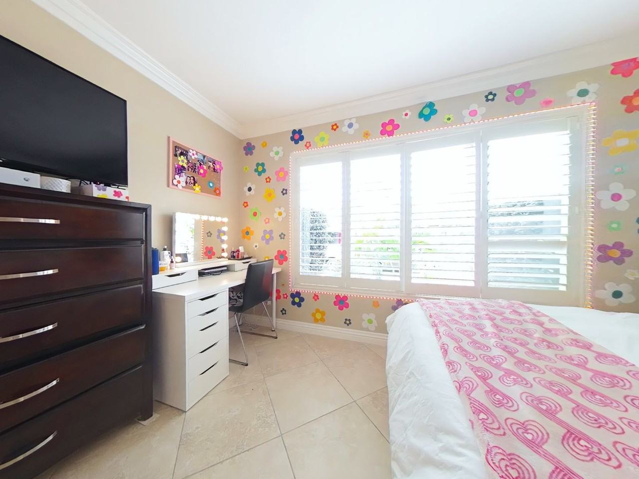 4865 Campanile Dr - Photo 5 of 40