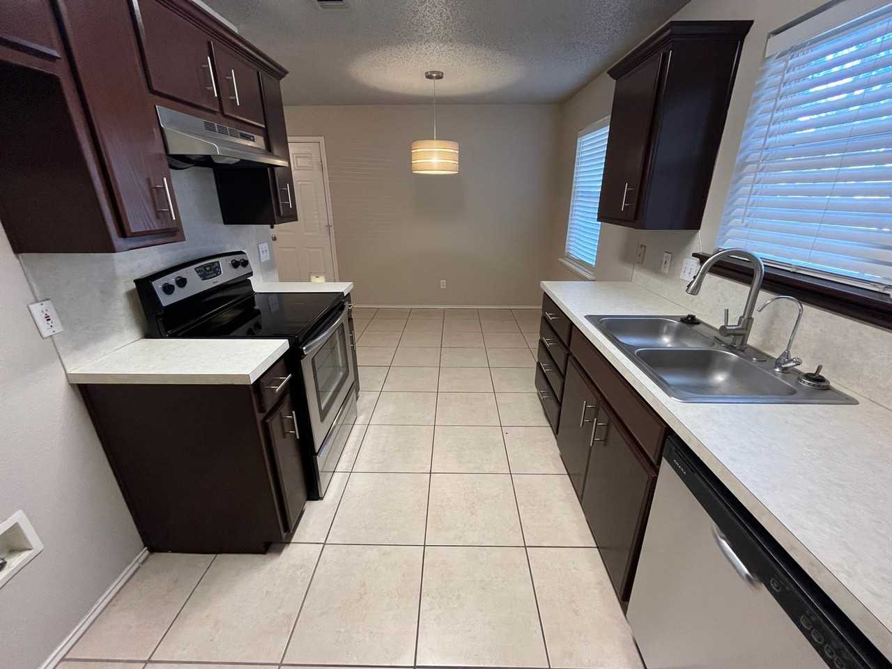 8222 Avenue X - Photo 2 of 15