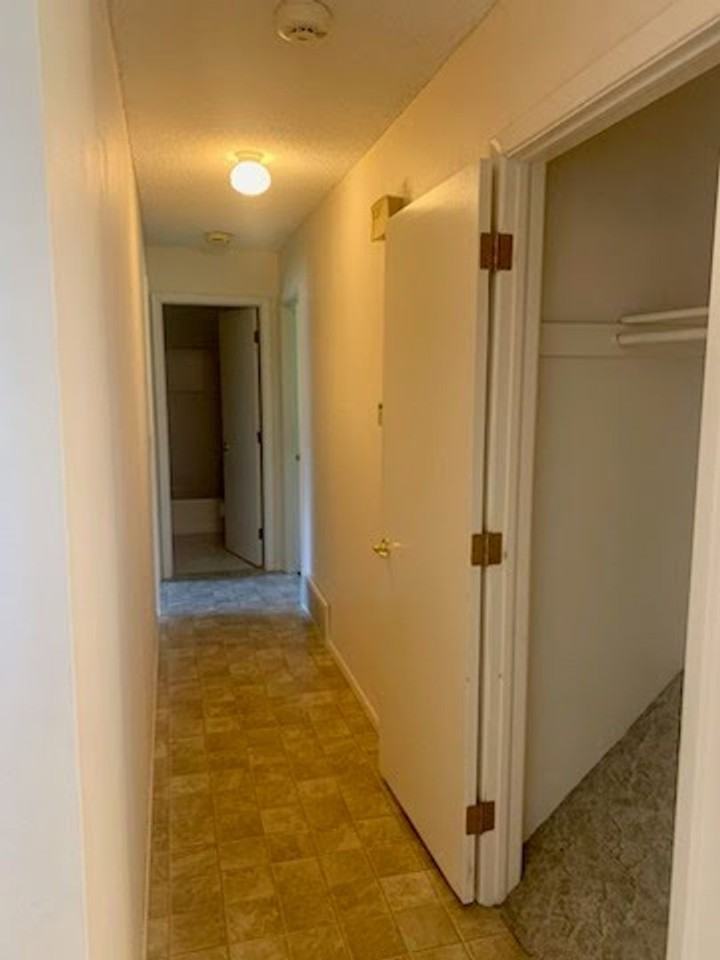 1223 Reece Dr - Photo 7 of 33