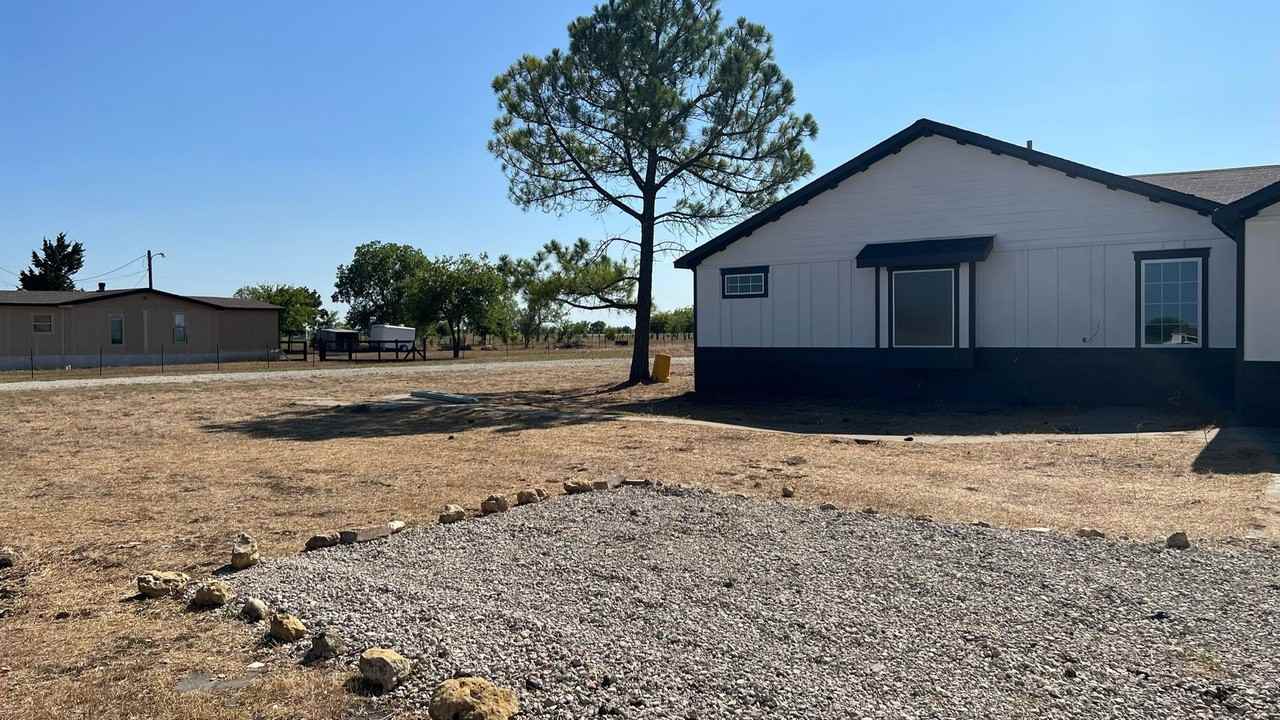 512 Stoney Acres - Photo 3 of 16