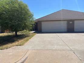 706 N Englewood Ave - Photo 1 of 1