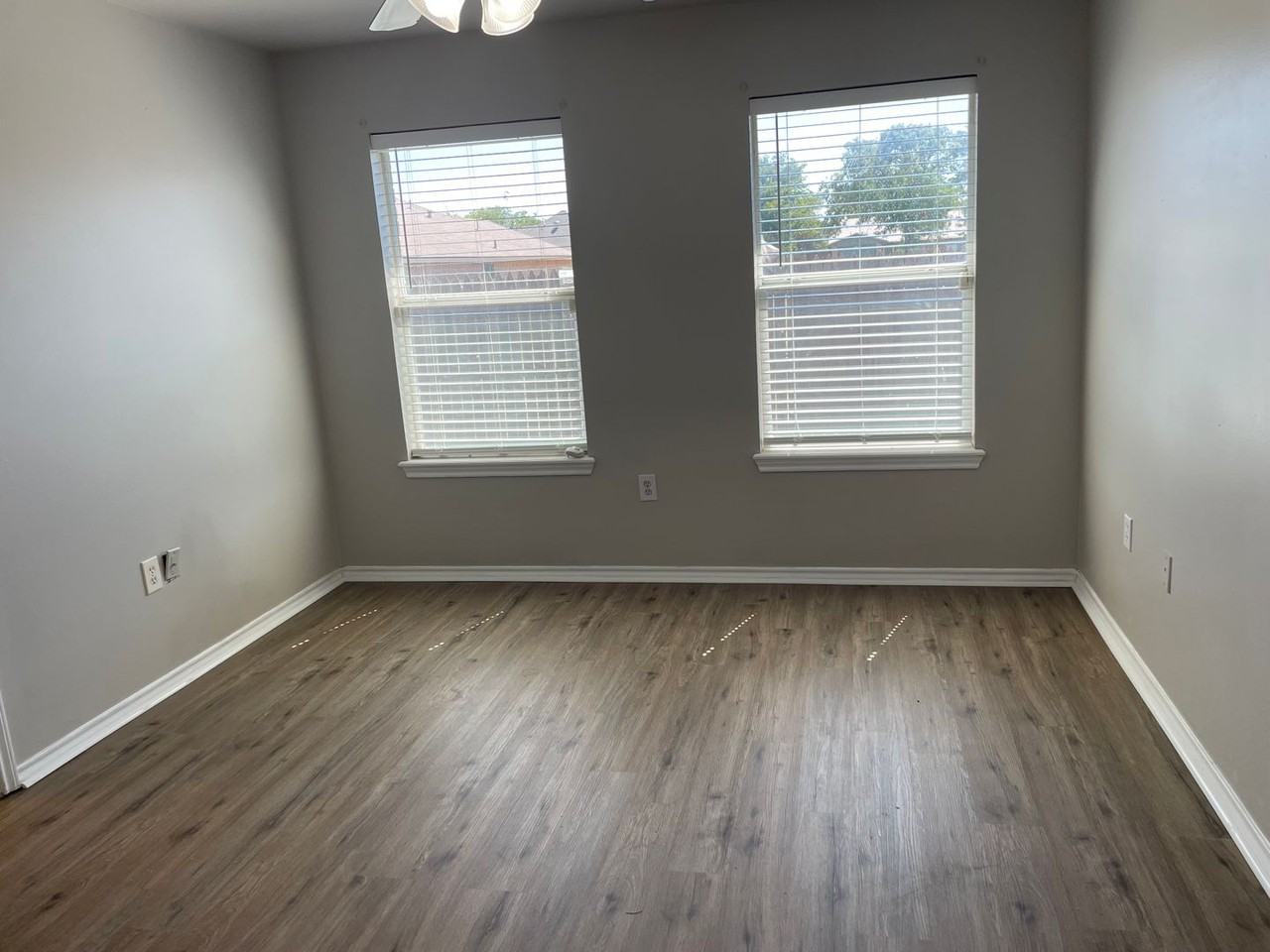 706 N Englewood Ave - Photo 7 of 13