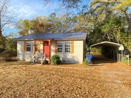 featured image of 202 Francis St E