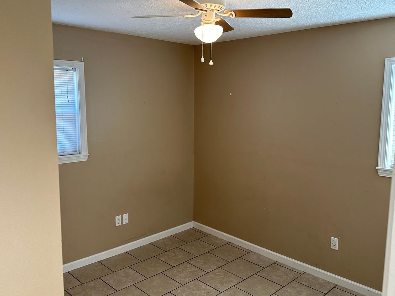 718 Forbes Dr - Photo 6 of 6