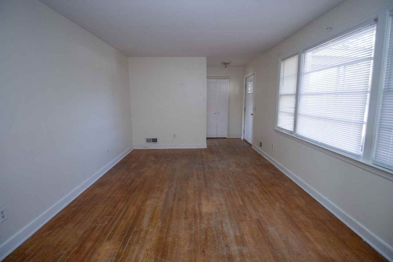 2314 Orchard St - Photo 7 of 25