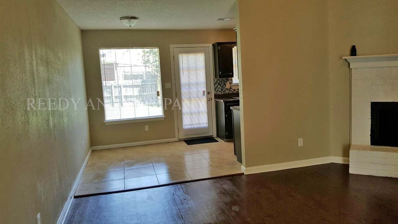 9298 Charly Hill Ln - Photo 2 of 15