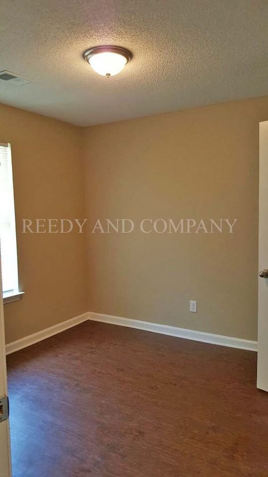 9298 Charly Hill Ln - Photo 7 of 15