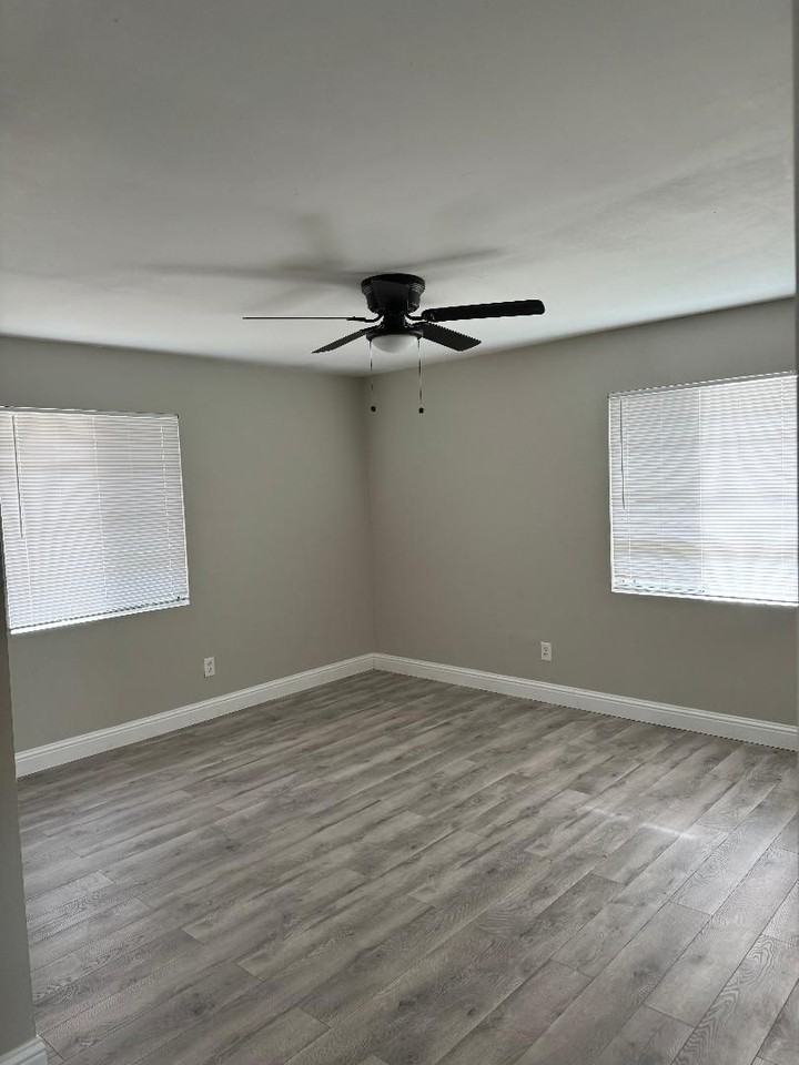 17 Curran St - Photo 4 of 13