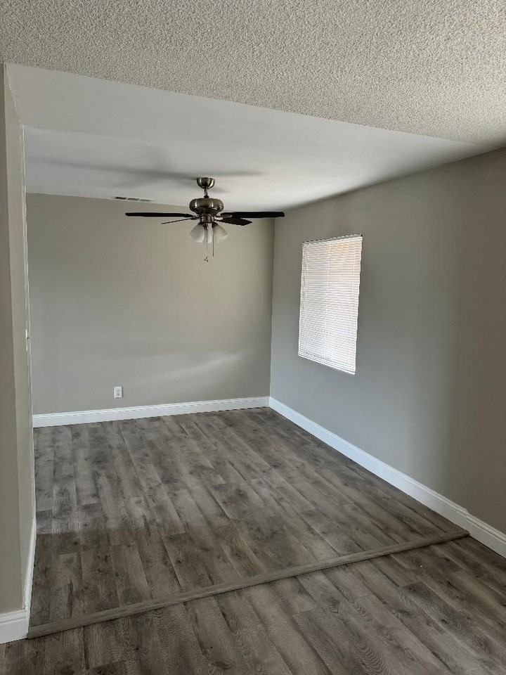 17 Curran St - Photo 5 of 13