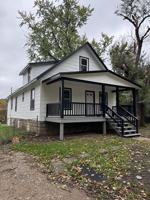 featured image of 2820 Se Wisconsin Ave