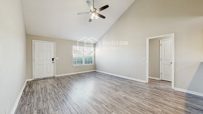 3111 Wellington Pl - Photo 5 of 25