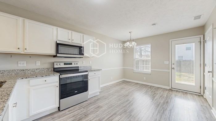 3111 Wellington Pl - Photo 7 of 25