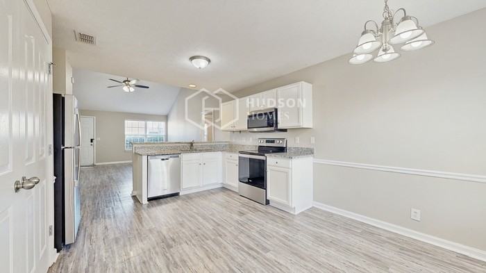 3111 Wellington Pl - Photo 6 of 23