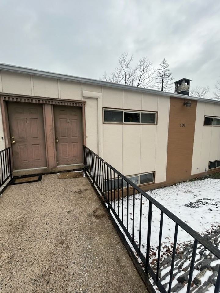 101 Grandview Rd - Photo 2 of 13