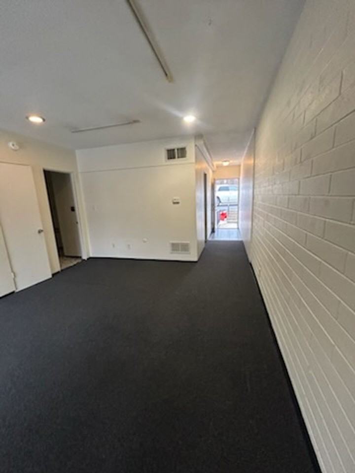 101 Grandview Rd - Photo 5 of 13