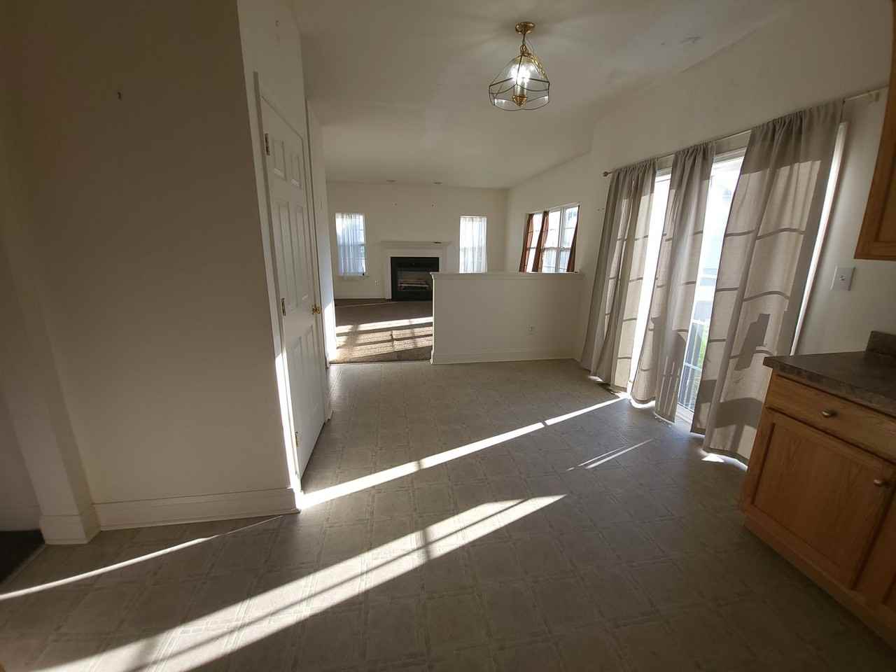 17 Bordeaux Blvd - Photo 6 of 29