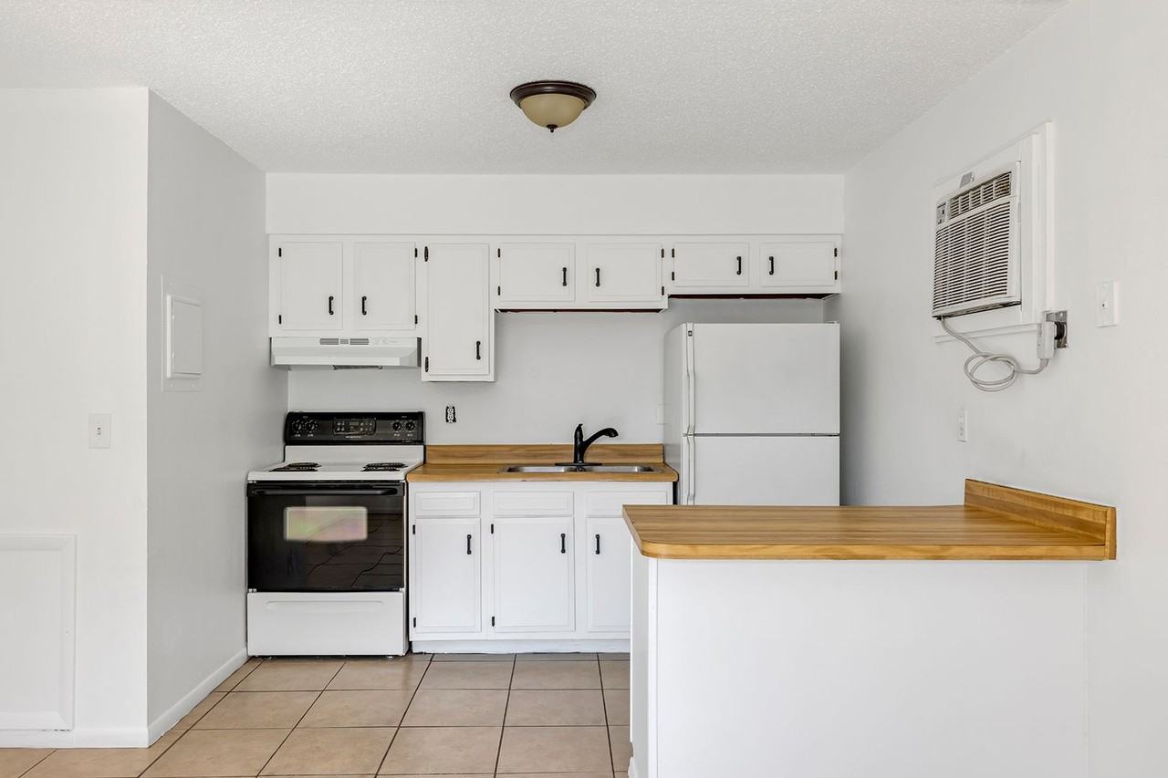 506 Ne 28th Ave - Photo 4 of 15