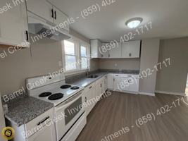 featured image of 218 S Gatewood St