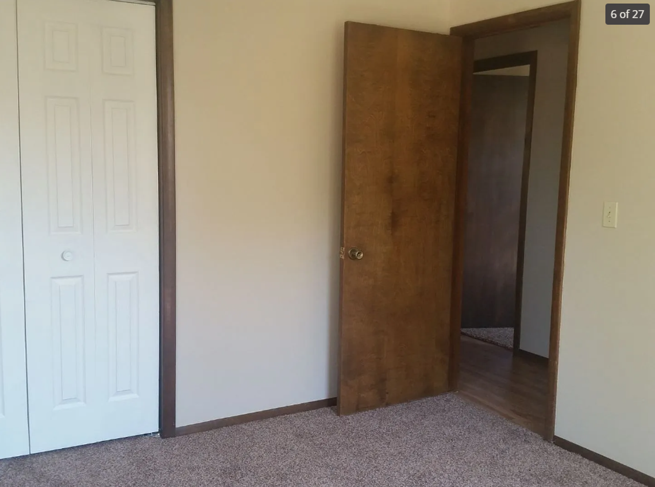 5736 Croyden Cir - Photo 6 of 14