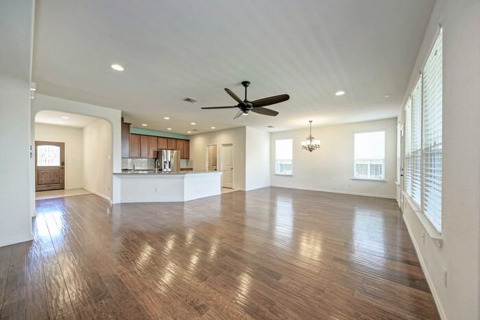 6141 Mantalcino Dr - Photo 6 of 24