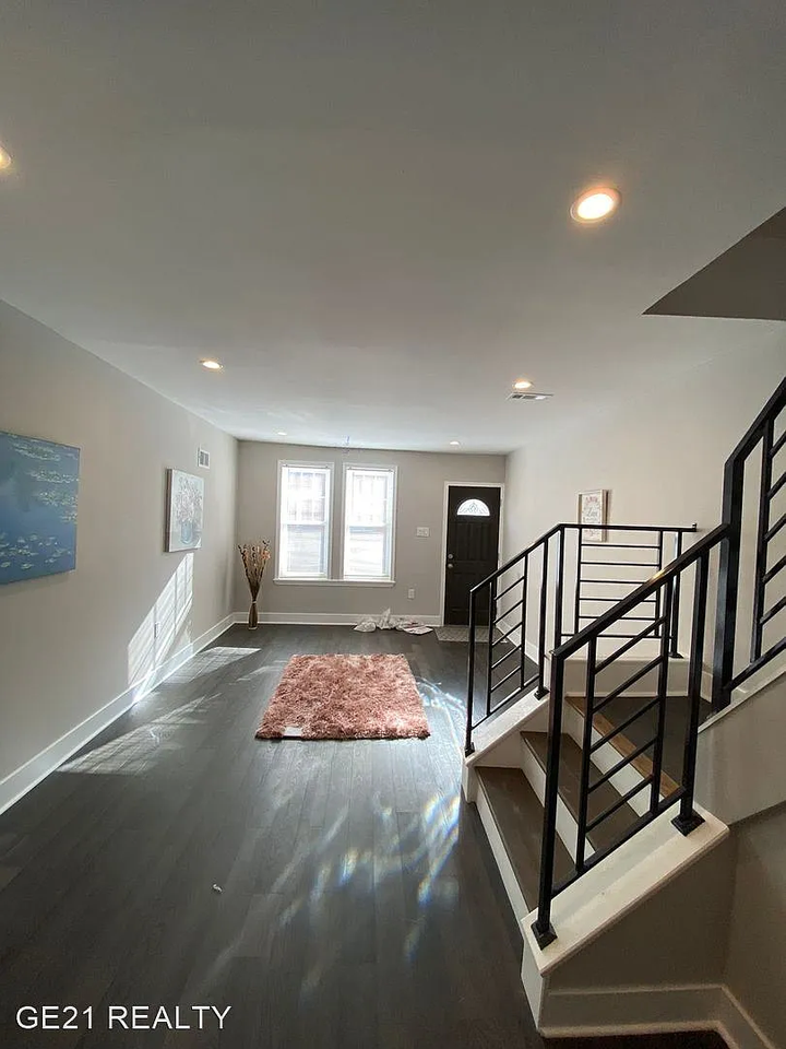 2609 Wilder St - Photo 2 of 13