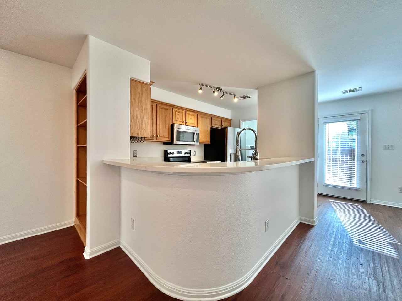 6900 E Riverside Dr #23 - Photo 7 of 27