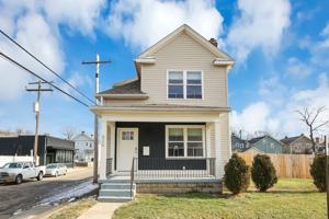 featured image of 826 S 18th St