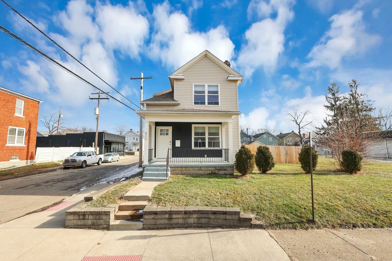 826 S 18th St - Photo 2 of 29