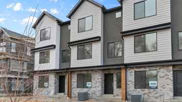 featured image of 423 14th St