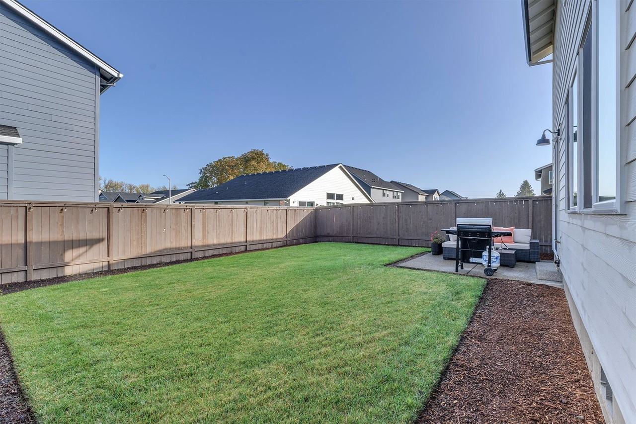 1995 Nw Wessex St - Photo 5 of 31