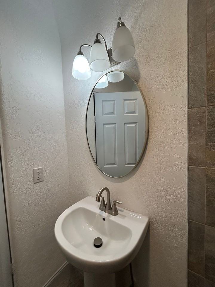 822Wind - Photo 5 of 5