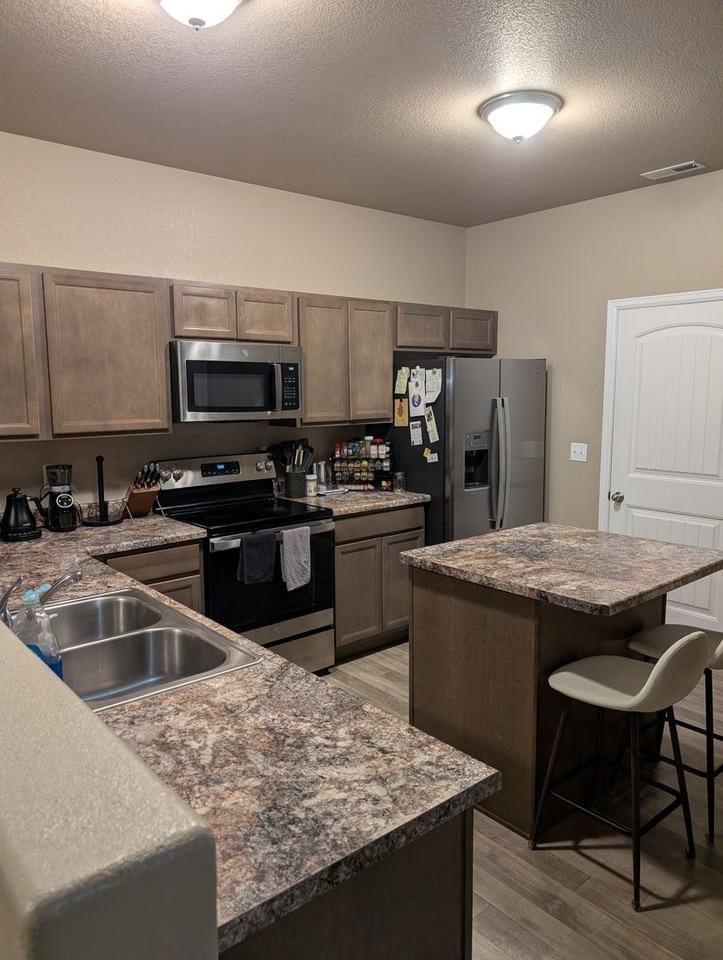 7823 Sand Lake Hts - Photo 4 of 16