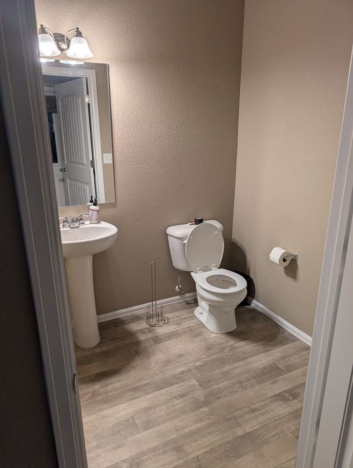 7823 Sand Lake Hts - Photo 6 of 16