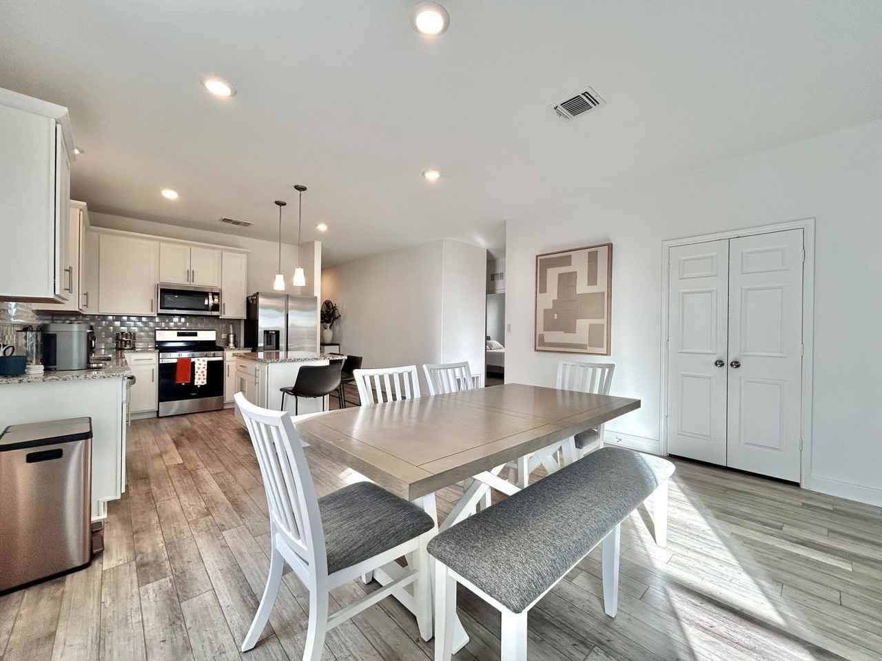 508 Acuff Ln - Photo 5 of 35