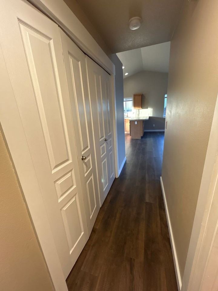 4232 Chartwell St Se - Photo 6 of 14