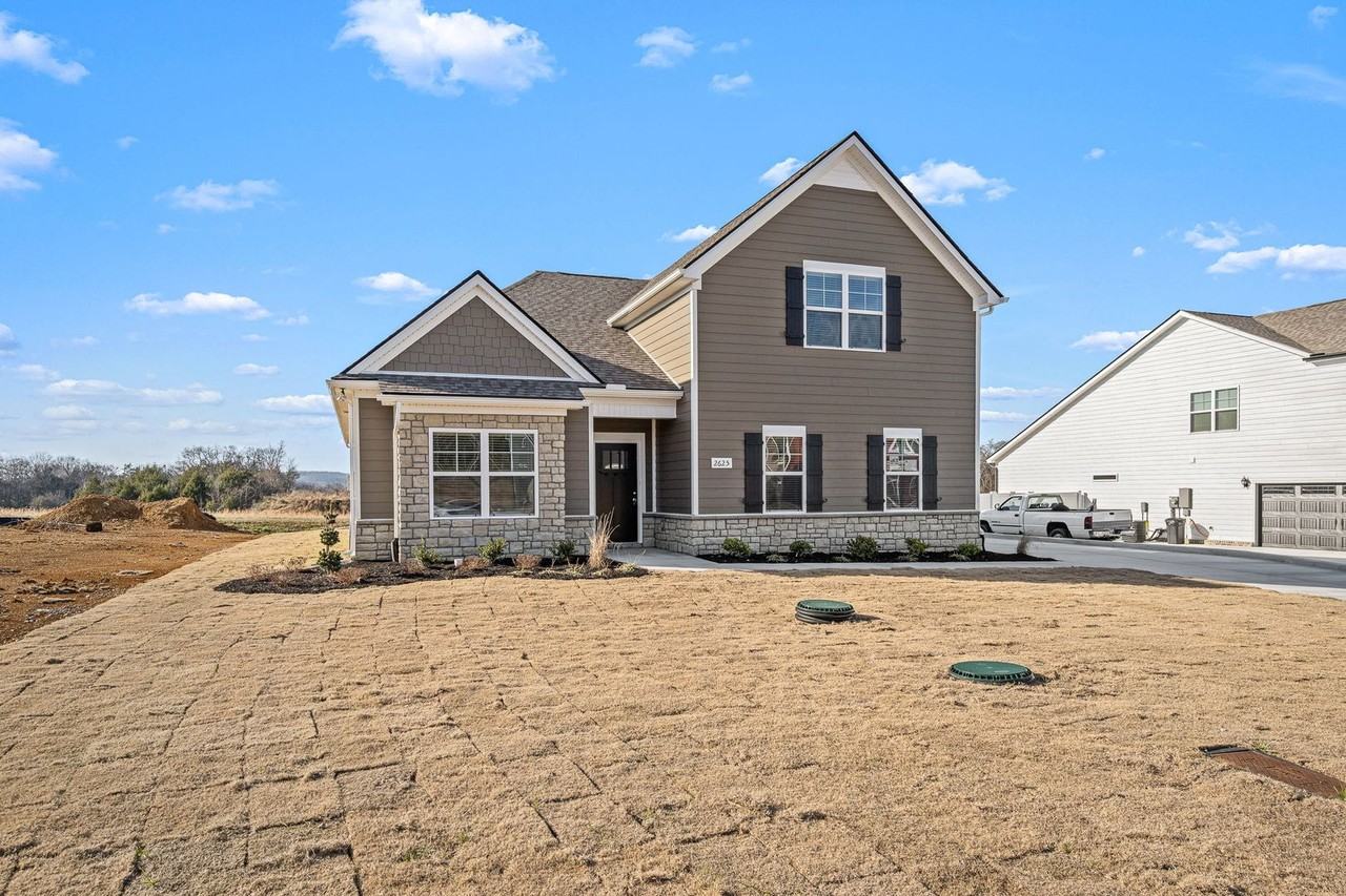 2625 Unitas Dr - Photo 5 of 47